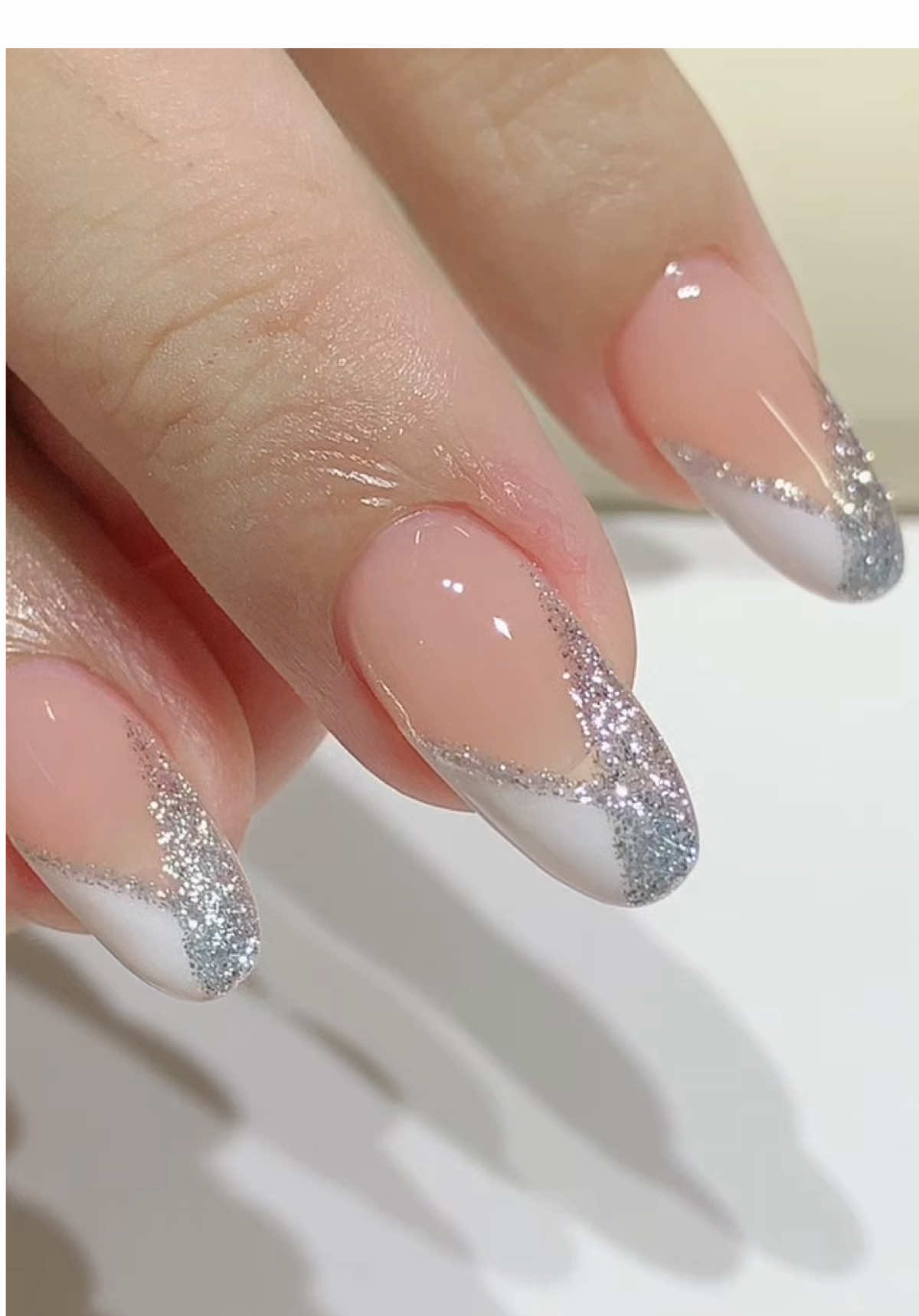 Đơn giản#ROUni #xuhuong #nailsart #nails #loveit 