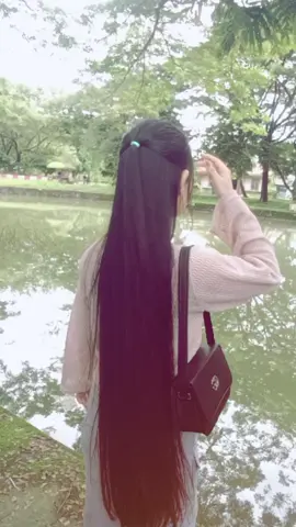 #မြင်ပါများပီးချစ်ကျွမ်းဝင်အောင်လို့🤒🖤 #ဆံပင်ဖြောင့်ထားတာပါရှင့်❤️❤️ 