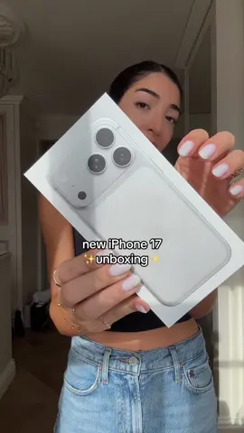 OMG SHES HERE!!! 📲 #appleiphone #iphone17 #iphone17pro #appleiphone17 