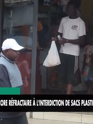 [#Reportage] Gabon : des opérateurs encore réfractaires à l'interdiction de sacs plastiques sur le marché   📱066441717 📞 011775663 𝐑𝐞𝐣𝐨𝐢𝐠𝐧𝐞𝐳 𝐧𝐨𝐭𝐫𝐞 𝐜𝐡𝐚𝐢̂𝐧𝐞 𝐖𝐡𝐚𝐭𝐬𝐀𝐩𝐩 :  🔗 https://lc.cx/9dgPhl #GMTTv #GMT #Gabon