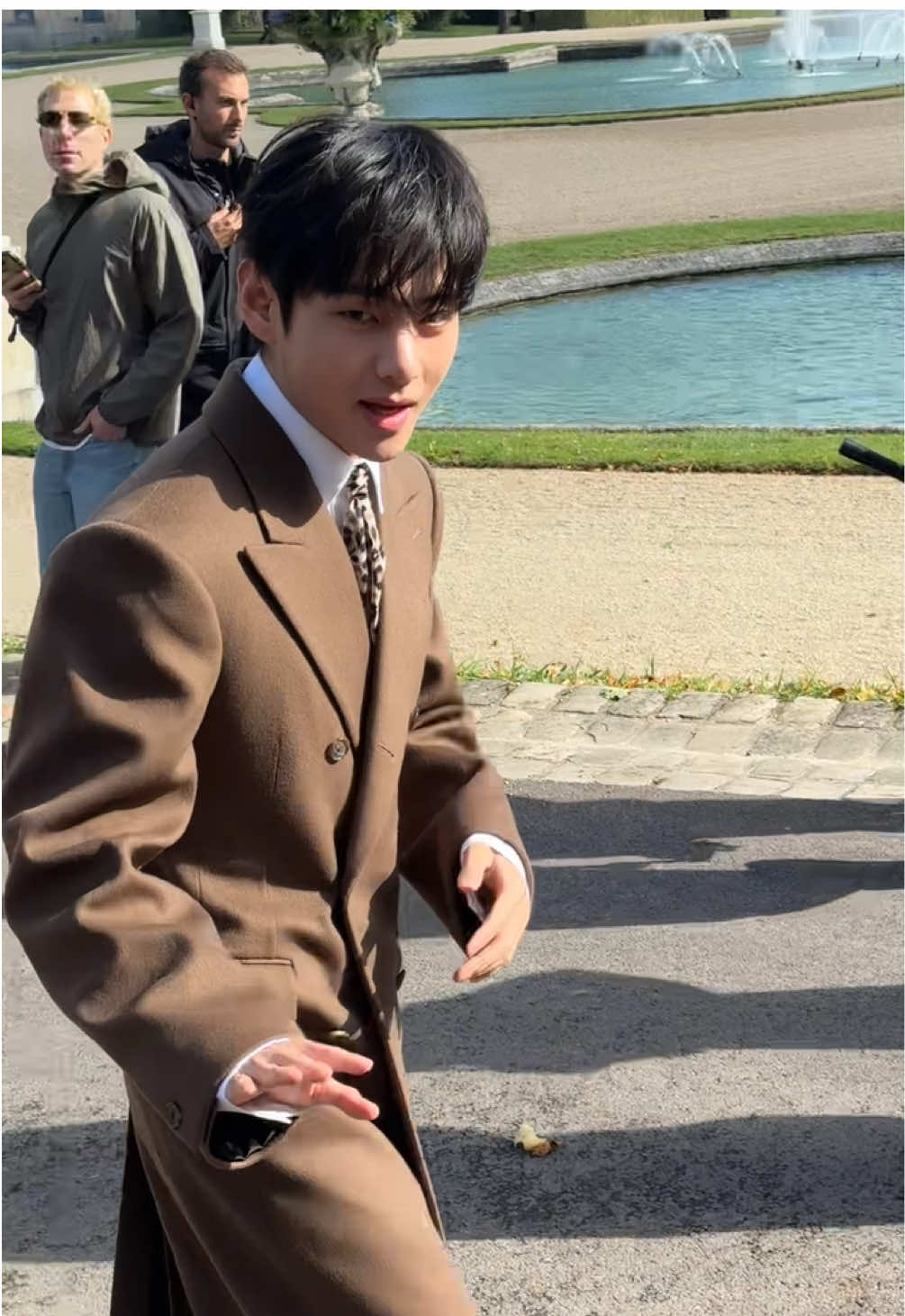 #v #kimtahyung #bts #pfw #TikTokFashion #celine 