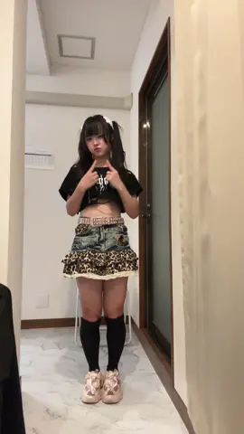 ぜったいこのふくでおどる曲じゃない#ラブソングに襲われる