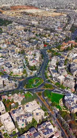 العالم ملتهية بالانتخابات وأنا ملتهي بتصوير جمال حلب 🤗