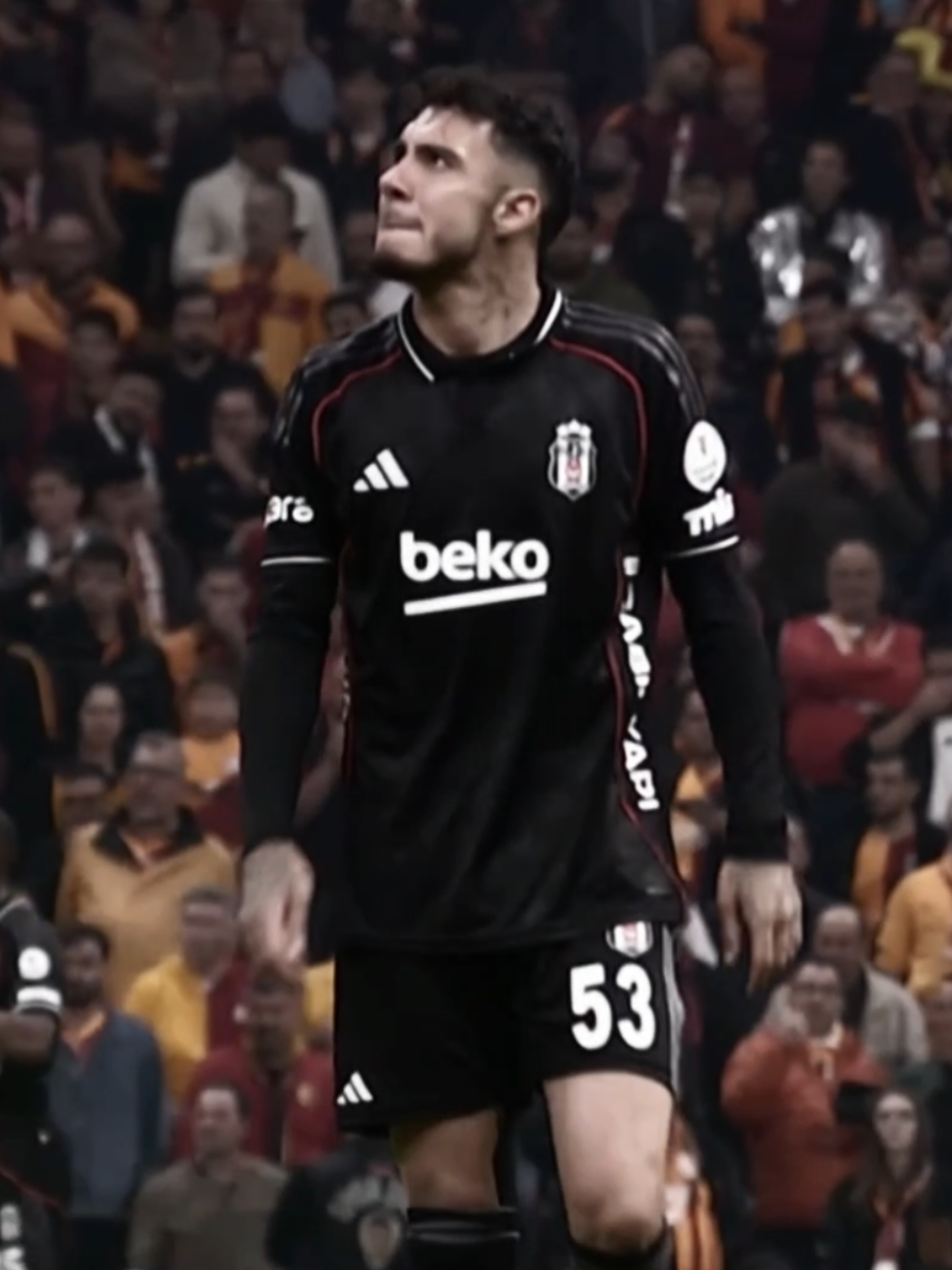 çok övülen balona top oynatmadı kapom #emirhantopçu #victorosimhen #beşiktaş 