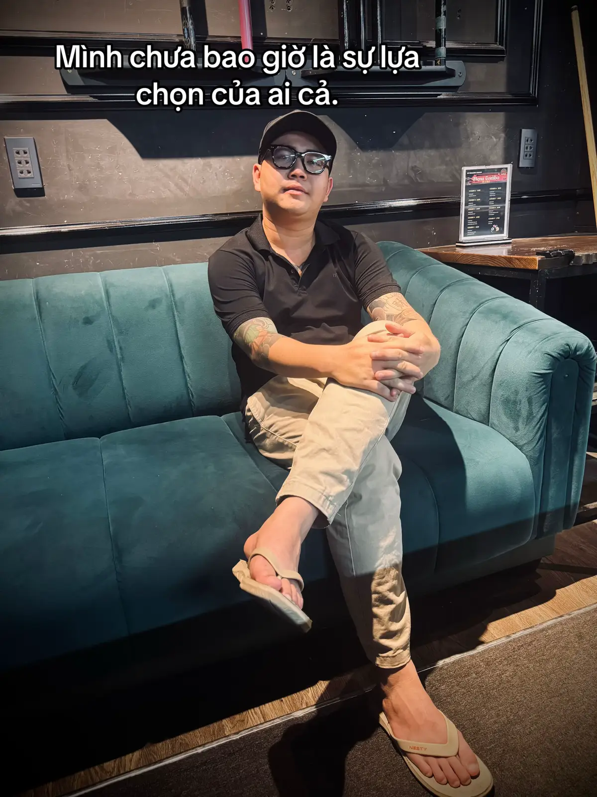 Đừng tự biến mình thành sự lựa chọn của bất kì ai...