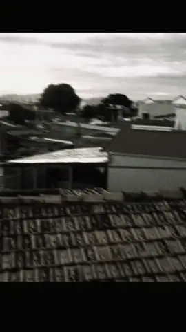 “物质容易借用，恩情难报，朋友易交，知音难寻！