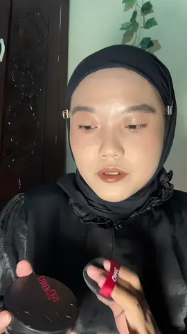 OMG waw!!!Flawsless seharian dengan cushion yang tepat♥️  @OMG  #omgbeauty#cushionlokal#rekomendasicushion 