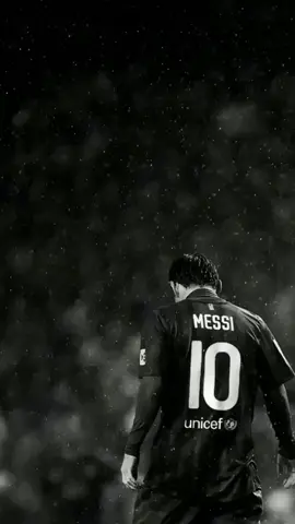 Ronaldo or messi 😉#live4kwallpaper #wallpaper #4kwallpaper #messi #messilivewallpaper 