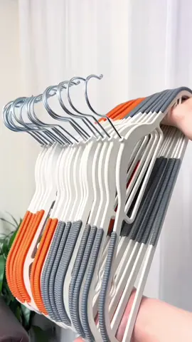 Móc treo quần áo thế hệ mới, nhựa abs dẻo dai, đầu xoay 360 #moctreoquanao 