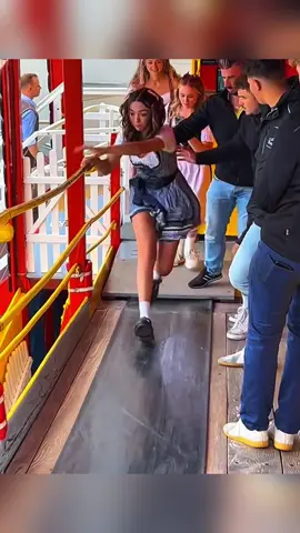 Wiesn 2025 toboggan ride oktoberfest#fyp #oktoberfest #toboggan #foryoupage