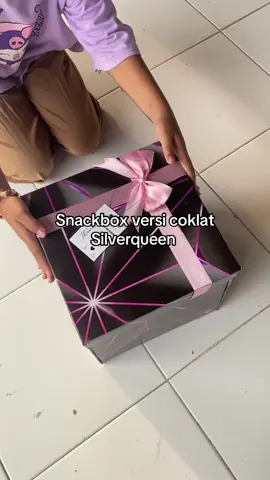 #fyp #suprisebox #snackbox #mysterybox #snackboxgift 