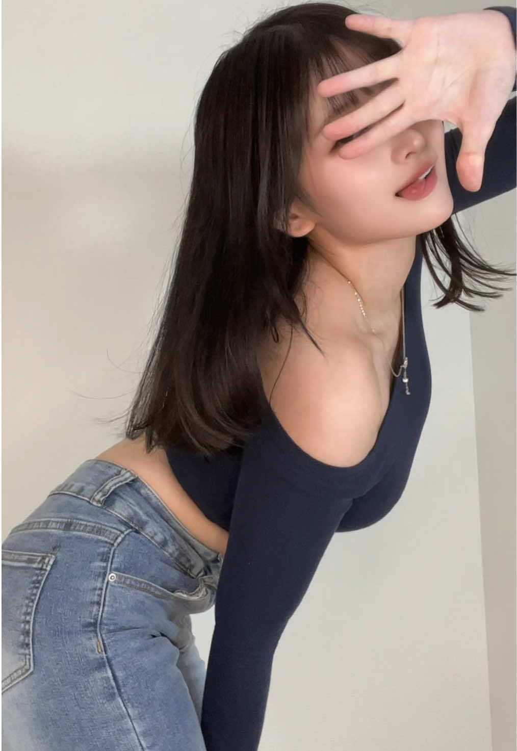 みんなこのオフショル好きなんだねえ #fyp #おすすめにのりたい #運営さん大好き 