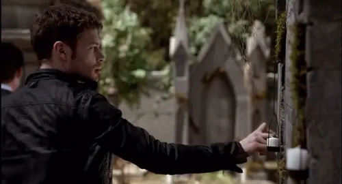 Elijah blame Klaus for having so many enemies 🤔#klausmikaelson #elijahmikaelson #theoriginals #viral 