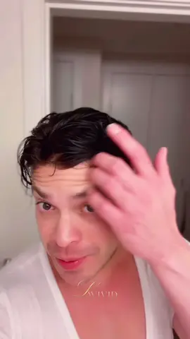 Do you ever worry that a hair system might look unnatural or that others might notice? 🤔
 With the right style and installation, it can be almost invisible!
 What do you think? Drop your thoughts in the comments 👇 #lavivid #hairsystems #wig #toupee #transformation 