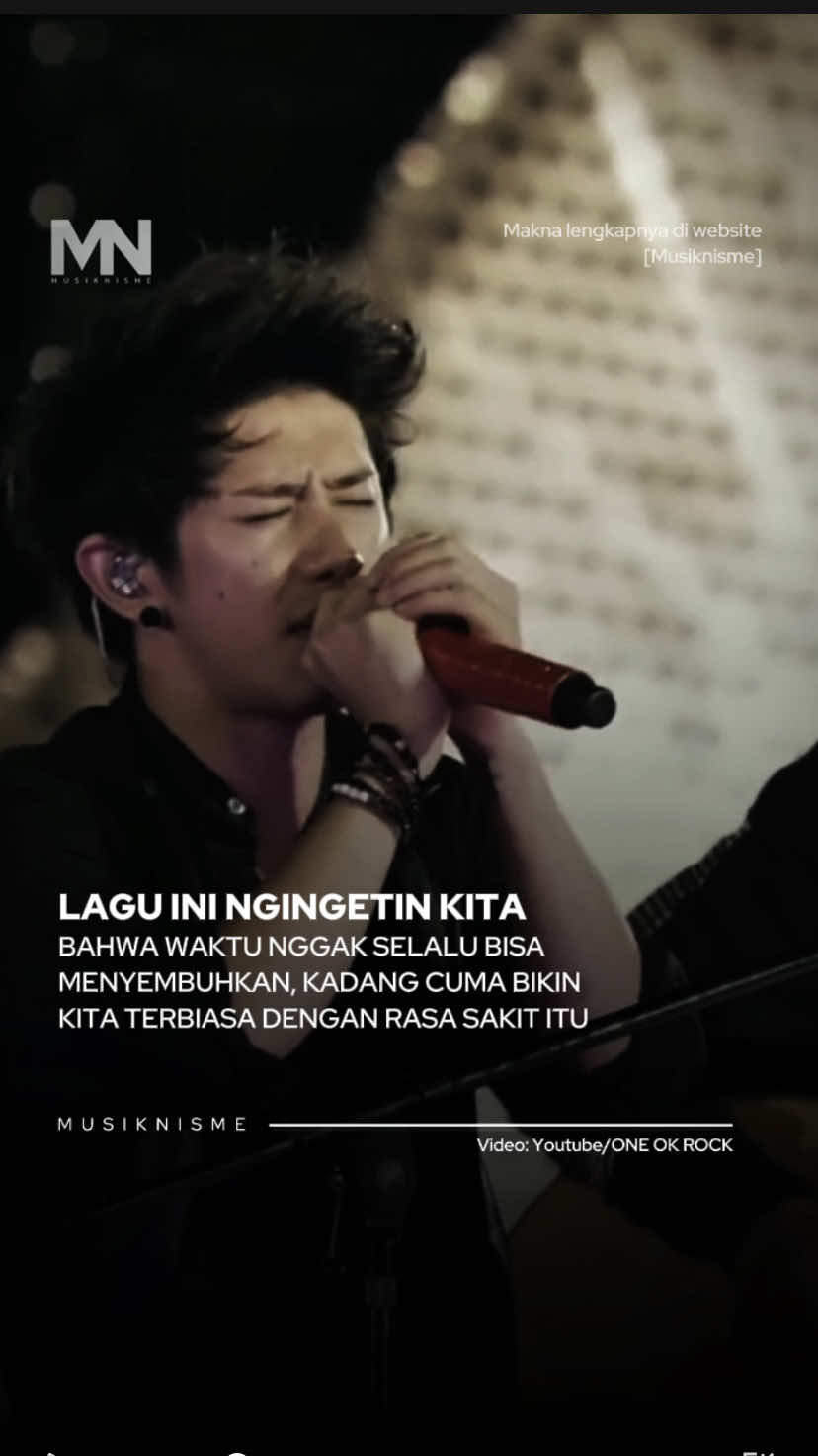 Banyak orang percaya waktu bisa menyembuhkan segalanya. Tapi Heartache memberi perspektif yang jujur — kadang waktu tidak menyembuhkan, hanya menumpulkan rasa sakit itu sedikit demi sedikit sampai kita bisa menjalani hari tanpa menangis lagi. Tapi jauh di dalam hati, luka itu tetap ada. Lagu ini menggambarkan proses “move on” yang realistis: bukan tentang benar-benar melupakan, tapi belajar hidup dengan kehilangan itu. Ada bagian dalam diri yang tetap menyimpan kenangan, bukan karena belum bisa lepas, tapi karena itu pernah berarti. Kita semua pernah di titik seperti ini, mencoba terlihat baik-baik saja, padahal setiap malam masih teringat wajah seseorang yang dulu kita cintai. Lama-lama bukan air mata yang keluar, tapi keheningan. Karena mungkin, rasa sakit tidak pernah hilang, kita hanya sudah terbiasa dengannya. Setiap orang pasti pernah mengalami kehilangan — entah cinta, sahabat, atau seseorang yang pergi tanpa sempat dijelaskan alasannya. Heartache menangkap perasaan universal itu dengan jujur. Tidak berusaha menutupi luka dengan kata-kata positif, tapi juga tidak sepenuhnya tenggelam dalam kesedihan. Lagu ini justru memberi ruang bagi pendengarnya untuk berdamai dengan perasaan mereka sendiri. Ia tidak menyuruh kita “melupakan”, tapi mengizinkan kita untuk merasa, karena kadang, satu-satunya cara untuk bertahan dari sakit adalah dengan menerima bahwa kita memang masih terluka. Gimana menurut kalian? #musiknisme #heartache #oneokrock 