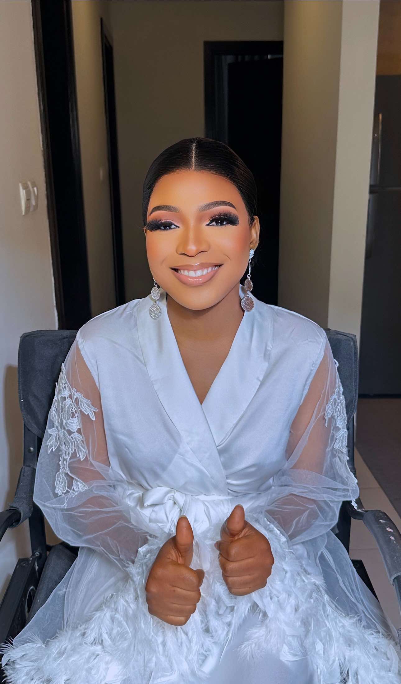 Replying to @Shanera Kahlan #uaemakeupartist🇦🇪 #sharjahmakeupartist #fypシ゚viral🖤tiktok☆♡🦋myvideo #topmakeupartistindubai #dubaitiktok #fypシ゚viral🖤tiktok☆♡🦋myvideo #alnahda1 #bridalmakeup #ajmanmakeupartist #dubai_dxb_uae🇦🇪🇦🇪 #makeupforblackwomen #explore #bussinessbaymakeupartist #fypシ゚ #dubaibride #trendingvideo 