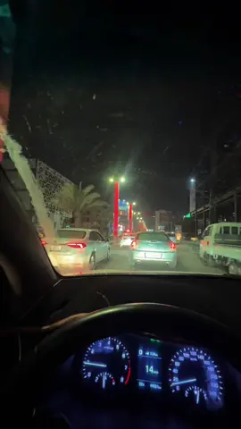 - هوَ الغائب الذي لا يحضر وأنا المشتاق الذي لا ينسى..✨