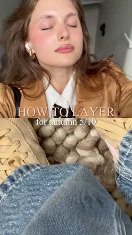 It’s layering season again! #goelia #goeliafashion #autumnfashion #grwm #goeliajacket #suedejacket #autumnworkwear #falloutfits #howtolayer #fallfashion #classystyle #outfitideas #elegantoutfit #officefashion #autumnoutfitideas