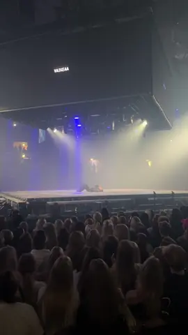 FW⚠️ siis whaaat tää oli sick‼️🔥 @WILLEM #stadinyö #willemannila #willem #suaeioo 