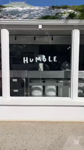 Daisy | The Abaya. Coffee, catch ups and cute fits 🌼 🌼Coral Peach. 🌼Butter Yellow. Price- R650 (inner not included). - CeeCee bag- R280 -Available on order, please note payment confirms order. #summerabaya #Daisy#explore#trendya#butteryellow