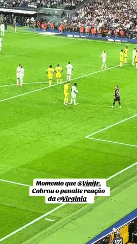 Gravei o exacto momento momento que do gol do @Vini Jr. E a reação de @Virginia  #viraltiktok #madrid 