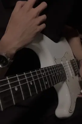 bye  #arianagrande #electricguitar #donnerdst152 #donnermusic #4u 