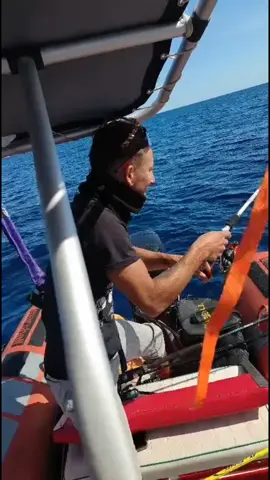 @𝕽𝕺𝕮𝕮𝕺 sociooo  vedo nero ,nei tuoi occhi🤣🎣🎣🎣🤣 #viral #fyp #tiktok #eging #gommone 