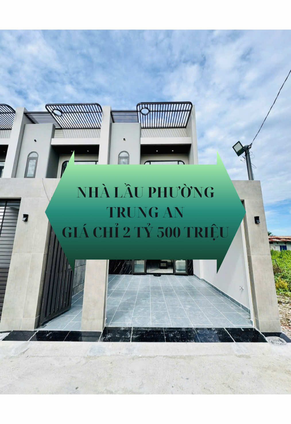 🏡 NHÀ MỚI XÂY – GẦN TRƯỜNG CHUYÊN TIỀN GIANG 🏡  • Khu phố Bình Tạo, P. Trung An (Đồng Tháp mới)- Mỹ Tho- Tiền Giang củ  • Đường 4m, cách mặt nhựa Phạm Hùng chỉ 100m  • 3 phòng ngủ• 1 phòng khách, bếp• 4 WC• Sân trước rộng 5m 📐 Diện tích: 5 x 19,6m (Thổ cư – sổ hồng riêng) 💰 Giá bán: 2 tỷ 500 triệu (thương lượng)  • Hướng Đông mát mẻ An 0375076313 #nhadep #xuhuong #trending #tiktok #bđs 