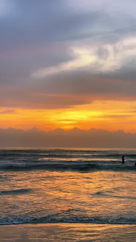 Thuong em anh dau the nao #binhminhbiendanang #binhminhbienmykhe #chill #đànẵng #binhminhdanang 