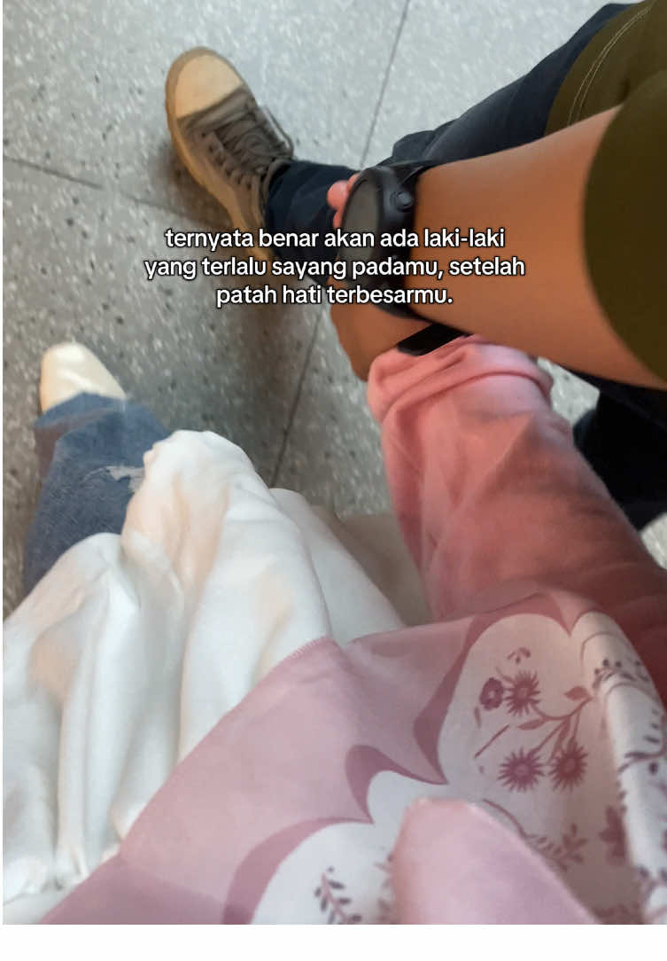 forever grateful for you 🤍 to the one who never lets me sleep in sadness and always fills not just my heart but also my tummy. thank you for the little things that mean everything.  #foryoupage #couplestiktok #couple #fypp #xybca 