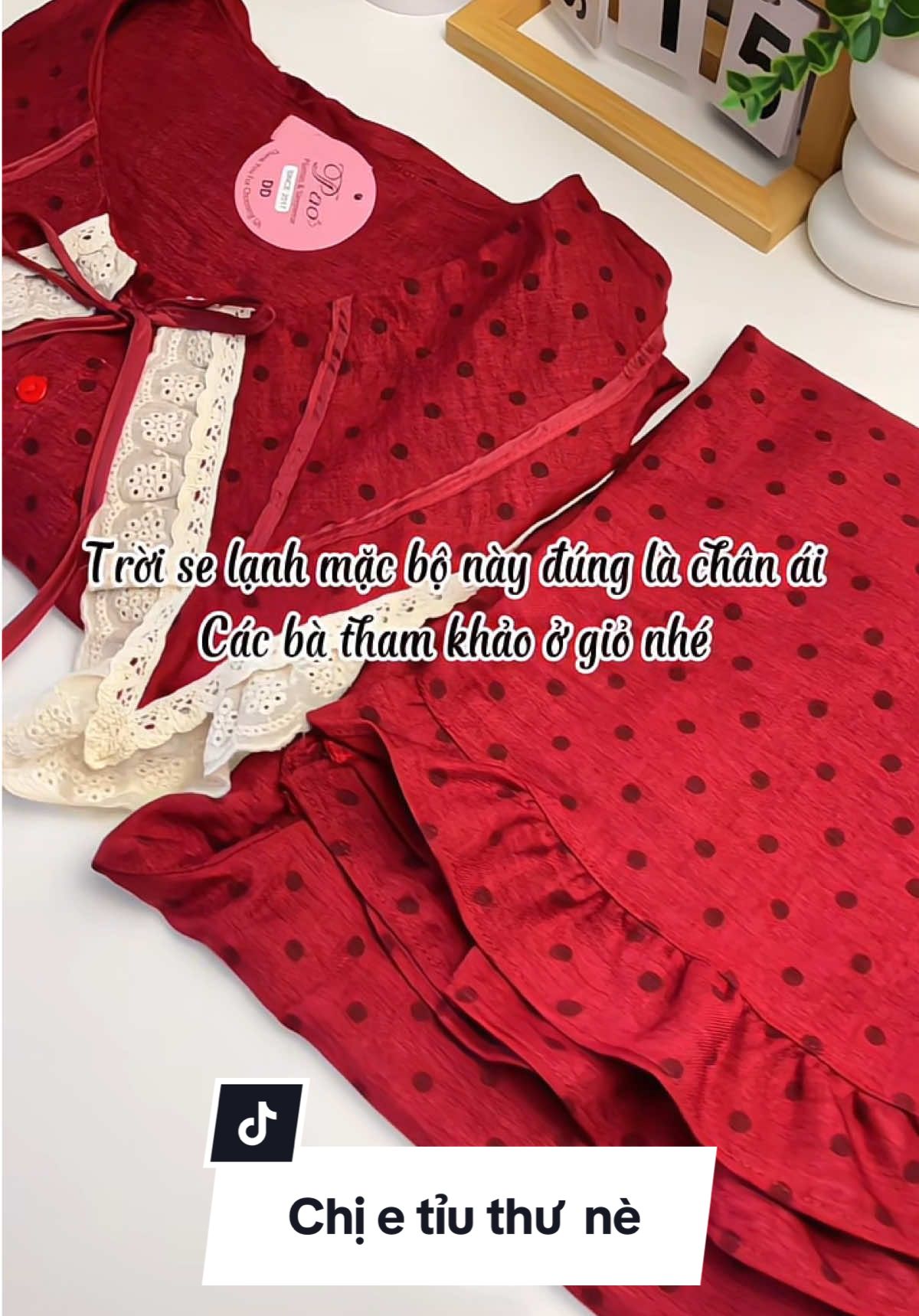 Chùi ui tui mê cổ áo này mặc lên hack tuổi dã man, tỉu thư gì đâu á 😘#bomacnha #bodaitay #thoitrang #thuyen #review 