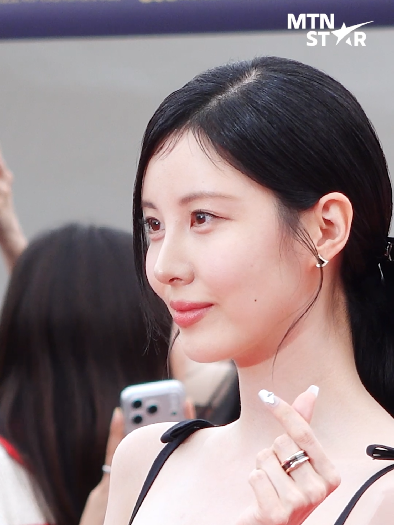 서현, 레드카펫에 나타난 세련된 흑조 🖤 ｜ SNSD, SEOHYUN [MTN 직캠] #서현 #seohyun #2025서울드라마어워즈 #머니투데이방송 #MTN #MTNSTAR