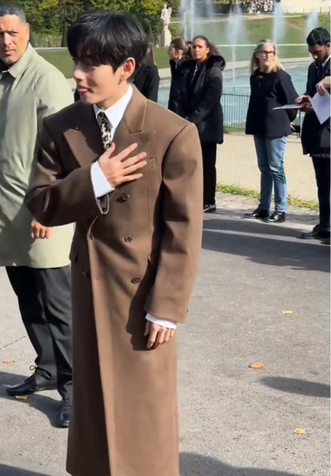 V CHO TUẦN LỄ THỜI TRANG PARIS ĐẠI SỨ CELINE TAEHYUNG #taehyung  #VxCELINEPFW #CELINESUMMER2026 #TAEHYUNGxCELINE  @celine @thv