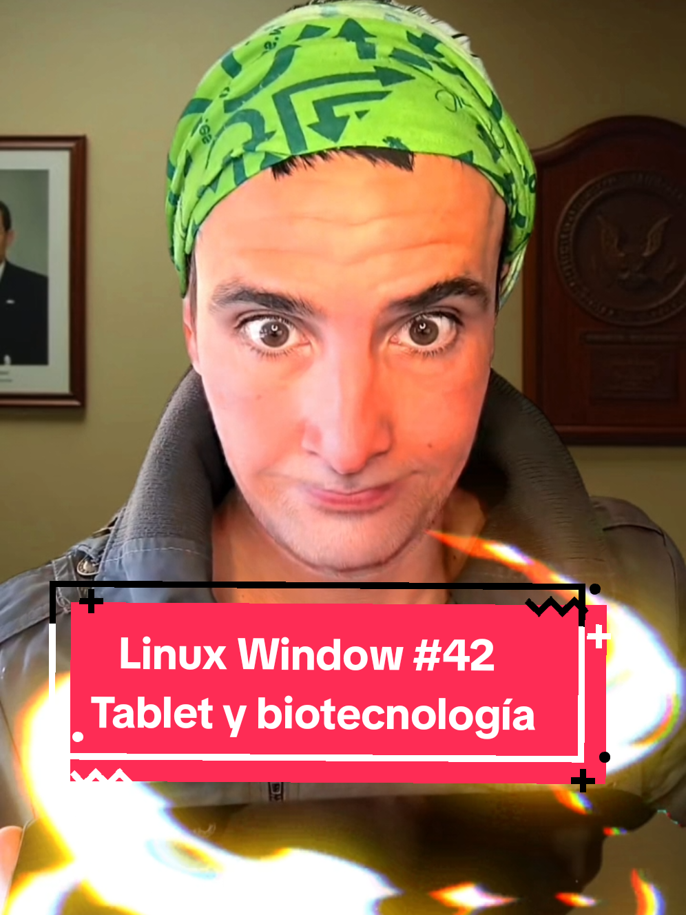 Replying to @astros0010   Ventanilla de Linux 42 #linux #distro #xubuntu #humor #fedora 