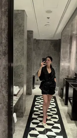 𝙈𝙪𝙤̂́𝙣 𝙜𝙖̣̆𝙥 𝙚𝙢 𝙩𝙝𝙞̀ 𝙥𝙝𝙖̉𝙞 𝙙̵𝙤́𝙣𝙜 𝙩𝙞𝙚̂̀𝙣 𝙢𝙖̣𝙣𝙜 ,𝙘𝙝𝙪̛́ 𝙣𝙜𝙤𝙖̀𝙞 𝙙̵𝙤̛̀𝙞 𝙠𝙝𝙤̂𝙣𝙜 𝙜𝙖̣̆𝙥 𝙙̵𝙪̛𝙤̛̣𝙘😎#HươngNguyenMakeup #tiktokviral #capcut_edit 