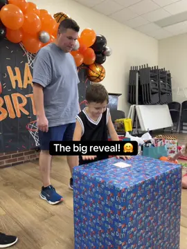 We’ve been keeping this since the day the tickets went on sale! @Brandon Lake #greensboro #kingofhearts #worship