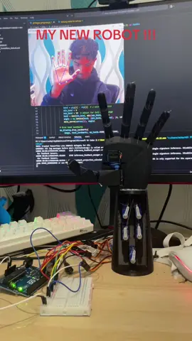 Hello everyone this is my finished robot I will make a more in depth video on it later, I just wanted to show it you 😊 #robotics #humanoid #arduino #creation #creative @BAMBULAB Official @Mark Rober @Simon Squibb 