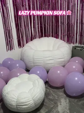 “Guys, trending ‘tong sofa na ‘to sa TikTok 4k+ before, 1500+ ngayon — tapos ngayon ko lang na-try 😭 100% worth it! 🛋️💖 #TikTokMadeMeBuyIt #roomdecor #affiliatelink #fyp 