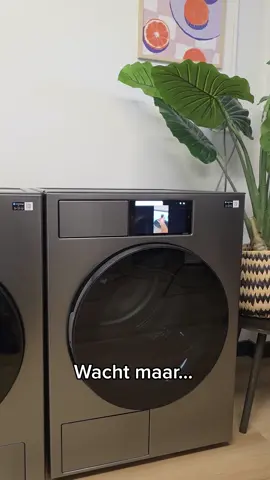 Op welke andere schermen moeten we deze knaller afspelen? 🎶 🖥️ @mahaco.beetjeanders #BespokeAI #AIHomeKoelkast #GalaxyZFold7 #GalaxyTabS11 #SamsungNederland