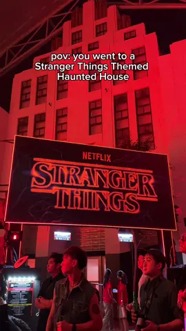 Sanggup fly ke Singapore JUST untuk Stranger Things haunted house 😱 Worth it gila! Stranger Things fans confirm kena try! 🔥 Klook code: AKIIIBARAKLOOK @Resorts World Sentosa  @Klook @Klook MY | Travel Activity #RWSentosa #UniversalStudiosSingapore #USSHNN2025 #klookmy #StrangerThings 