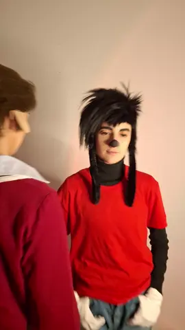что вспомнили то,, хлебобулочное изделие - @Solar Leo & Julian  #maxley #maxgoof #bradleyuppercrustiii #anextremelygoofymovie #agoofymovie #cosplay 