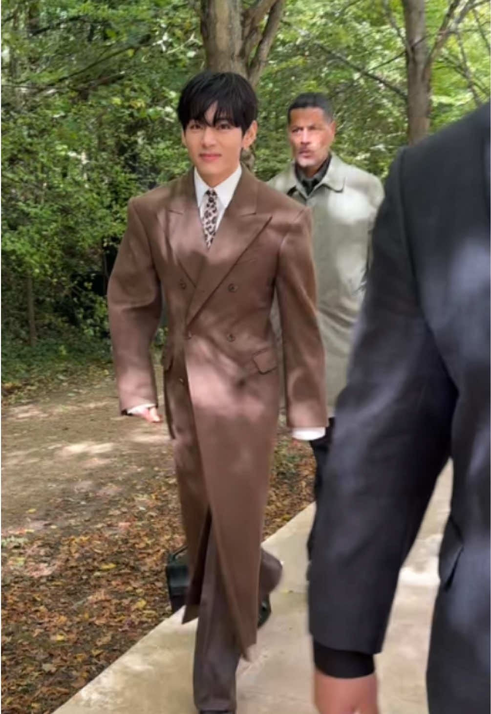 #v #bts #celine #TikTokFashion #tiktokmusic 
