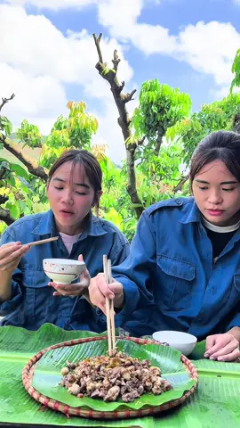 Ăn Thử Trầu Buôi Xào Sả Ớt #haichiem #amthuchaichiem 