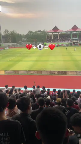 berjumpa lagi di tribun yang sama dengan anthem yang sama ❤️ #persekattegal #adhyaksa #liga2 #fyp #trisanja 