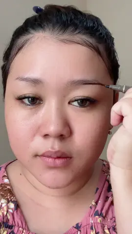 Eyeliner tahan air, tahan keringat, dan tahan minyak , Sangat berguna untuk eyeliner atas dan bulu mata bawah