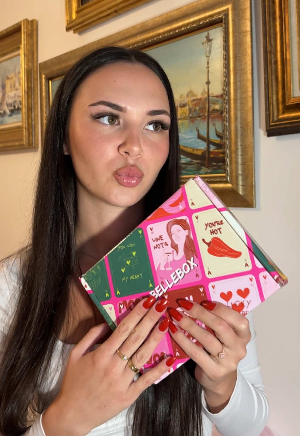 Sneak peak BelleBox✨💝 @belleboxro  #belleboxro #sneakpeak #misterybox #viral #fyp 