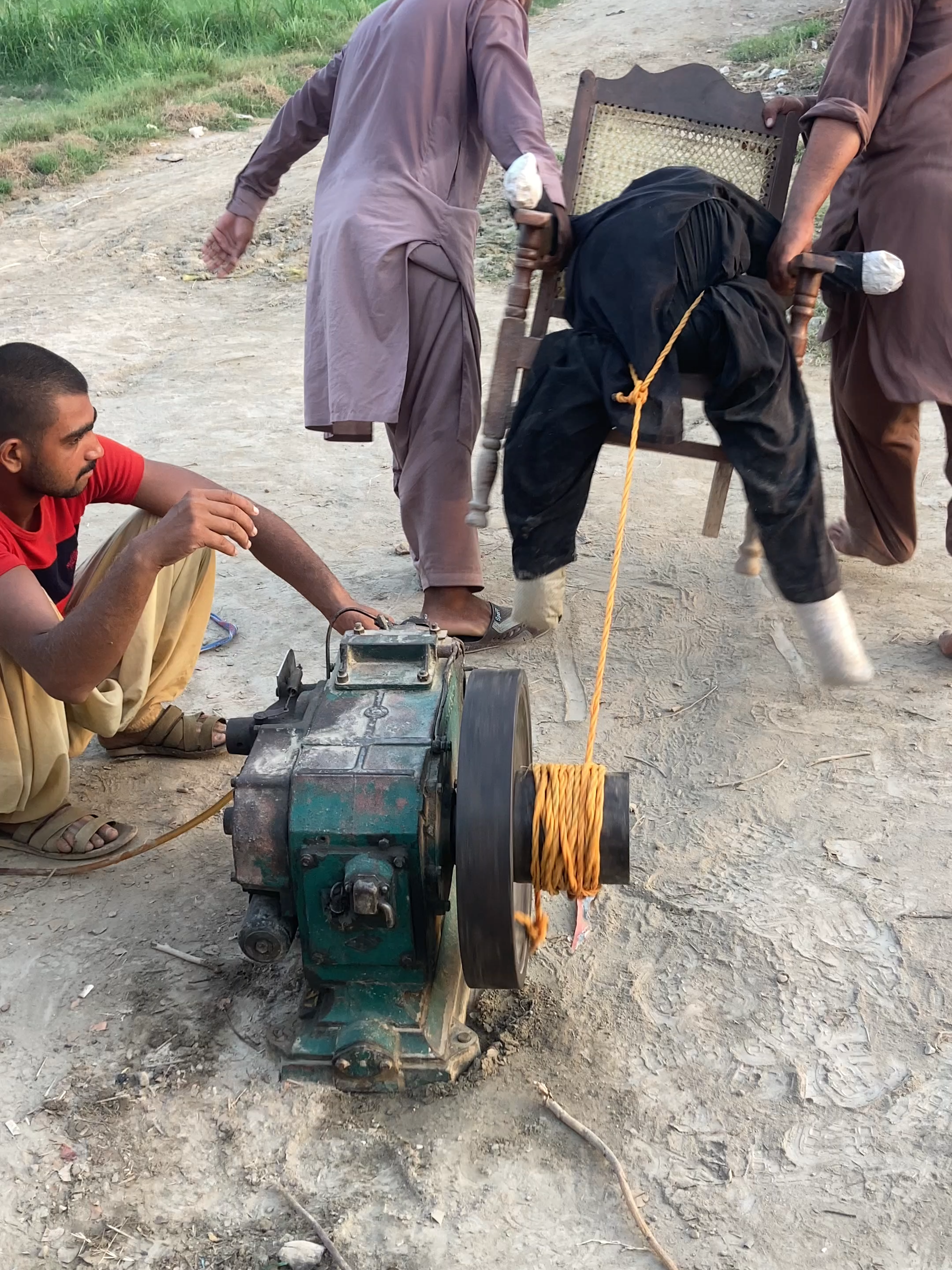 🚜 Start Diesel Engine with Putly 😱 Reverse Shock Experiment 2025