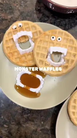 Another spooky breakfast for your Halloween loving babes #toddlermom #halloween #halloweenbreakfast #breakfast #monsterwaffles 