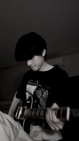 fashion but rock #fashion #cortis #AAashirakorn #BUSbecauseofyouishine #guitar