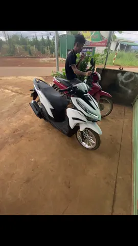 Ăn 3 bạt tay :)) #vario125 #xh 